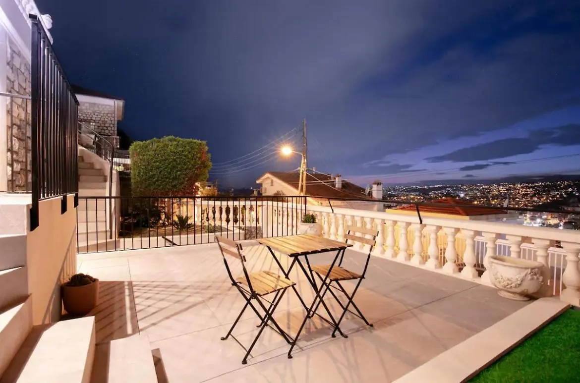 Fully Equiped Newly Refurbished Studio With An Incredible View In Nice Frankrijk